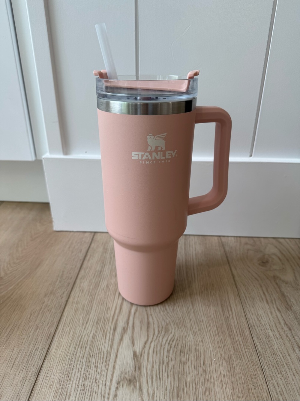 Stanley Quencher H2O flow state tumbler 40 ounce. Rose/pink